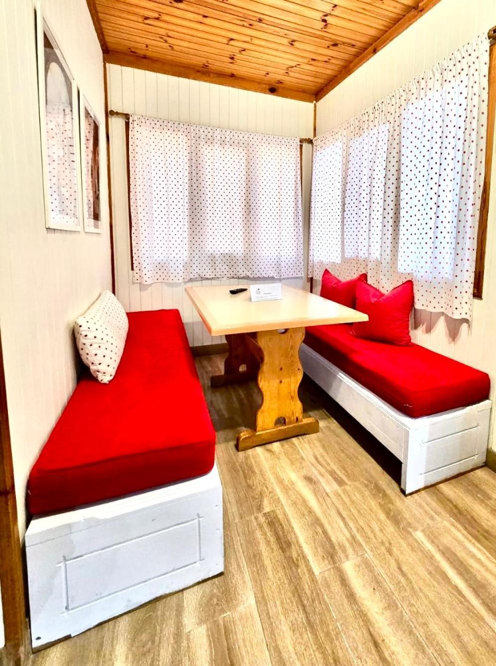 Complejo Rural Huerta Grande Guest House อัลเฮซิราส ภายนอก รูปภาพ